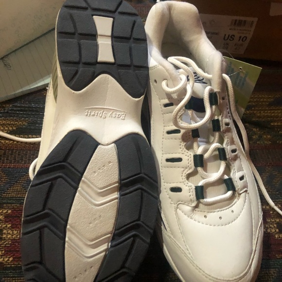 Easy Spirit Eserace Shoes size 9.5 - Picture 1 of 3